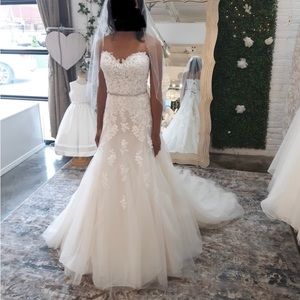 Sweetheart Tulle Wedding dress/gown, size 12